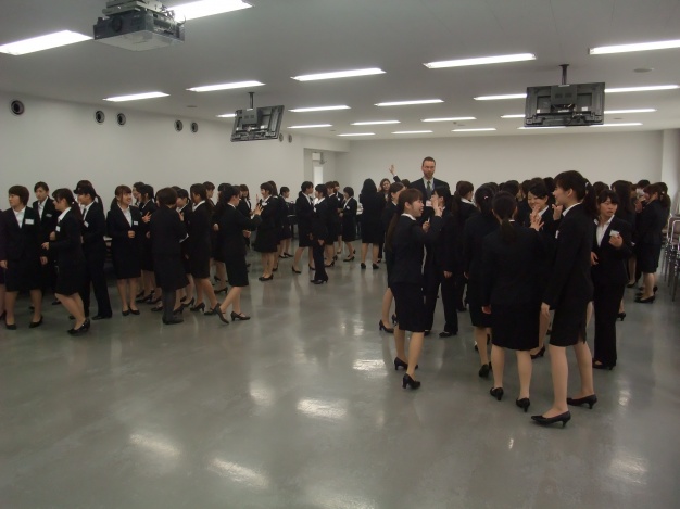 コミュニケーションゲームでわいわい。