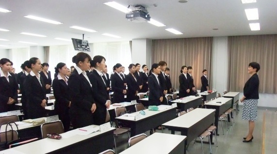 まずは挨拶から。日頃の成果がでていますね。