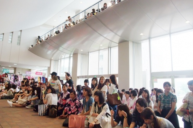 150人ほどの観客が集まりました