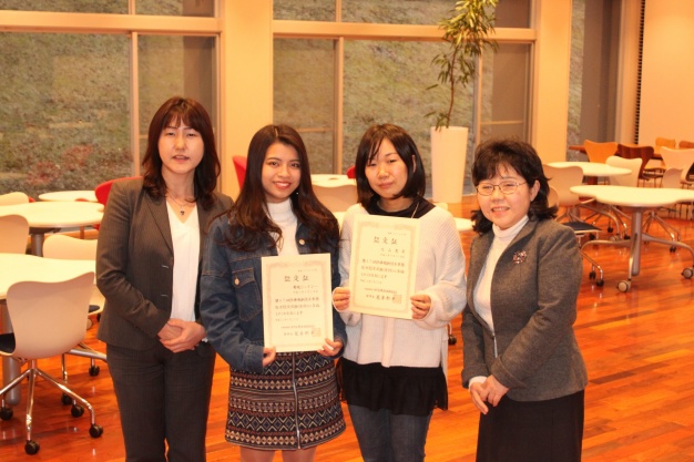 医療事務担当教員と記念撮影☆