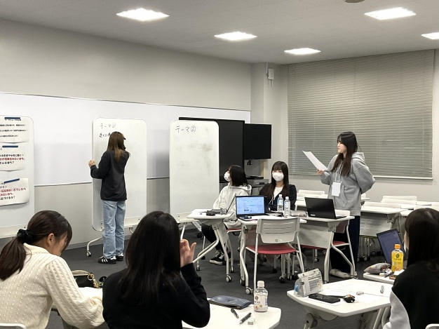 全員の前で発表します！